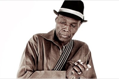 Oliver Mtukudzi
