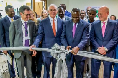 Farid Fezoua, President & CEO, GE Healthcare Africa, Jay Ireland, President & CEO, GE Africa, Dr Cleopa Mailu, Cabinet Secretary, Ministry of Health for Kenya, John Flannery, President & CEO of GE Healthcare
