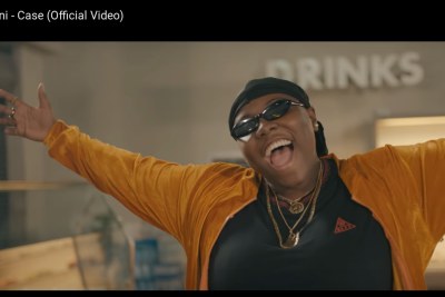 Teni in her music video Case.