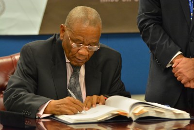 Lesotho Prime Minister Tom Thabane (file photo).