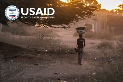 Fragility – Resilience Assessment Methodology (FRAMe®), an instrument developed by Creative Associates International and administered by the University of Letters and Human Sciences of Bamako (ULSHB) provides a deeper understanding of how the governance system, as perceived by
citizens, could foster resilience, or, left unaddressed, exacerbate conflict and violence.