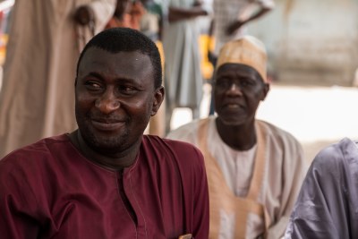 Creative builds the capacities of governments to lead in partnership with communities—to carry out participatory planning and budgeting, and transparent procurement processes; provide citizen-friendly services and access to information; and to create innovative public-private partnerships.