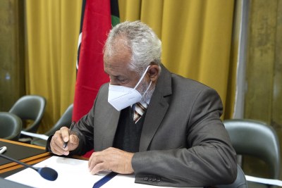 The ceasefire agreement is signed by  Ahmed Ali Abushahma, the head of the Tripoli-based Government of National Accord’s military delegation.