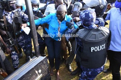 Arrest of Patrick Amuriat, presidential candidate for the Forum for Democratic Change, on November 18, 2020 in Gulu District in Uganda (file photo).