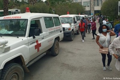 Ambulances bring airstrike victims from Togoga to Mekele.