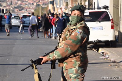 South African National Defence Force personnel in support of the South African Police Service in Alexandra, Gauteng Province on July 13, 2021.
