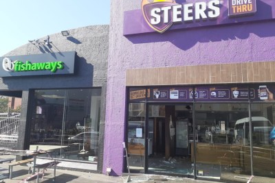 Volunteers signed up to help businesses affected by the looting which swept Gauteng and KwaZulu-Natal (file photo).