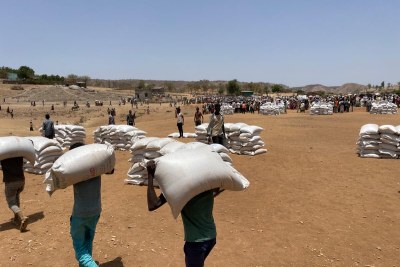 Food aid being unloaded.