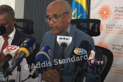 Ethiopian National Dialogue Commission (ENDC)  professor Mesfen Araya at a press conference on November 29, 2022.
