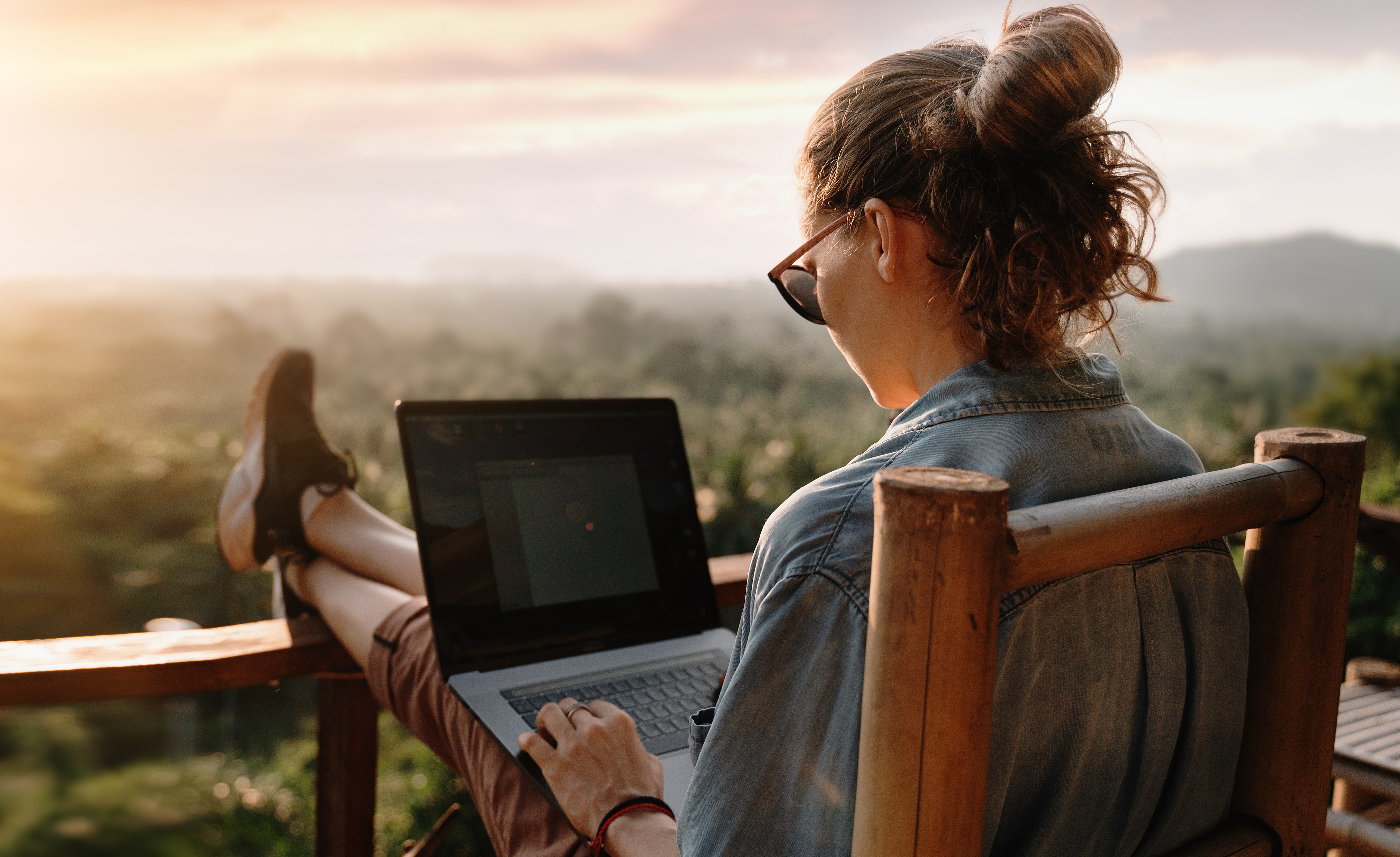 <b><a href="https://allafrica.com/view/resource/main/main/id/00130875.html">DIGITAL NOMAD VISA FOR REMOTE WORKERS</a></b>