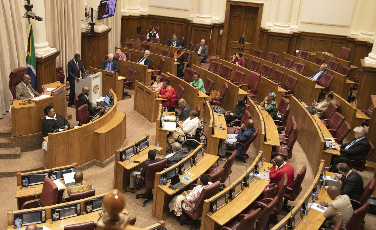 Saps Headquarters Fiasco: Mps Lose Patience With Minister Dean Macpherson - 1m3mvax