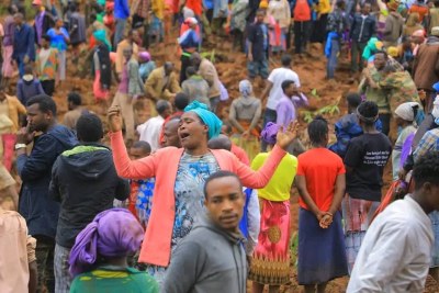 A landslide accident in #Gofa Zone, Kencho Shacha Gozdi district of the South Ethiopia regional state claimed the lives of more than 20 when it struck the area today at around 10 AM local time. 

According to District Chief, Misikir Mitku, more than 20 bodies have been recovered so far. But he warned that the death toll is expected to rise.

Tilahun Kebede, president of the South Ethiopia regional state, has confirmed the tragedy and the death toll and told state media that efforts are underway to support those affected and displaced by the landslide. He pledged that coordinated actions will be taken to ensure safety measures for those at risk.

Officials expressed their condolences for the loss of life due to the landslide and extended their sympathies to the bereaved families. Victims include women, children, and members of the local police and law enforcement agencies. 

The search and rescue operations are ongoing, and authorities said the injured and displaced individuals are being attended to with the necessary precautions to prevent additional harm.