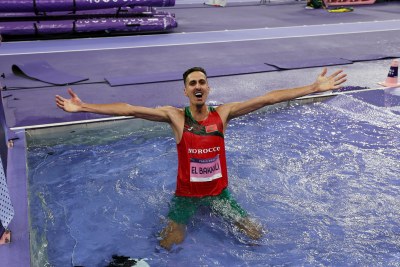 Soufiane El Bakkali devient le deuxième athlète marocain à gagner deux médailles d'or aux Jeux Olympiques après le légendaire Hicham El Guerrouj.