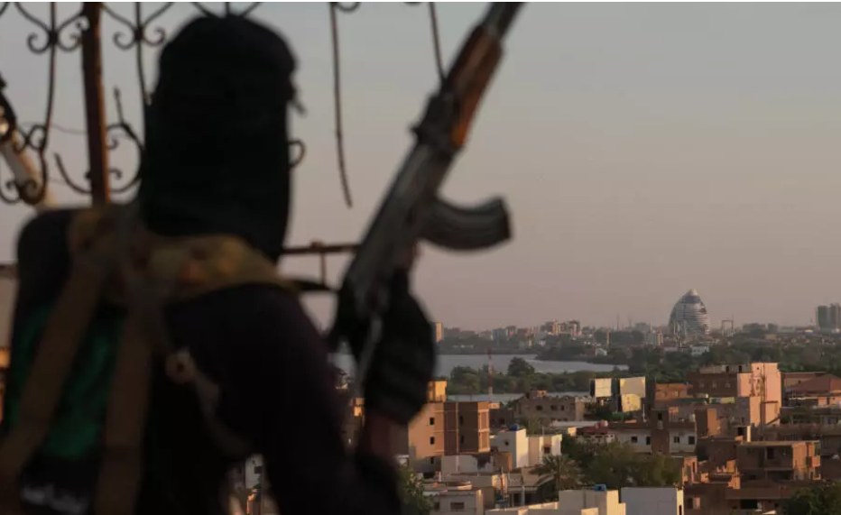 Sudan: Navy Recaptures Presidential Palace in Khartoum thumbnail