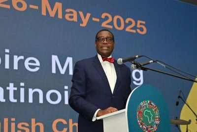 African Development Bank President Akinwumi Adesina shares thoughts on 10 years of leadership with media at 2025 Annual Meetings. Abidjan. May 2025