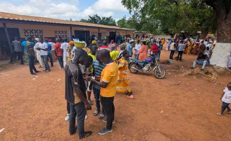 Cote d'Ivoire: C&#xF4;te d'Ivoire Awaits Results After Calm Election Day With Expected Low Turnout