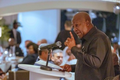 Ghana President John Dramani Mahama (file photo)