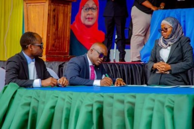 Govt and US-owned signed deal to develop niobium mine