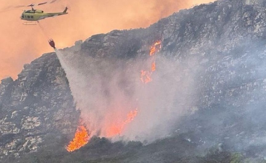 South Africa: Aircraft Deployed to Battle Table Mountain Fire - South African News Briefs - August 3, 2026