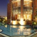 Find Contemporary Accommodation @ Radisson Blu Hotel Noida